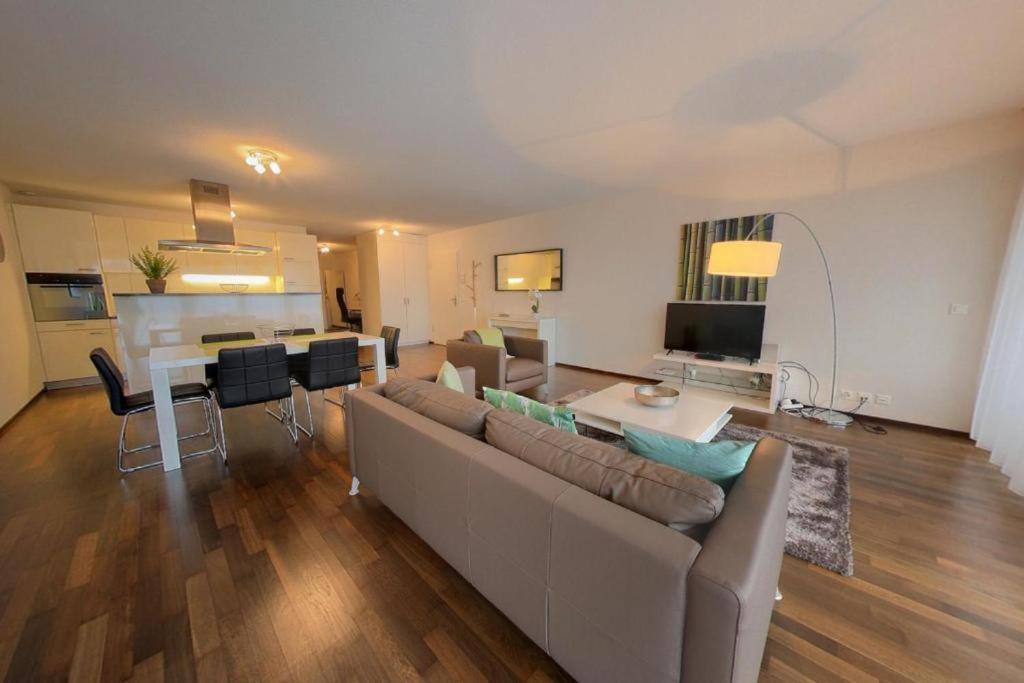 Relax And Recharge By The Lake! Modern Morges Apartments, Ap26 מראה חיצוני תמונה